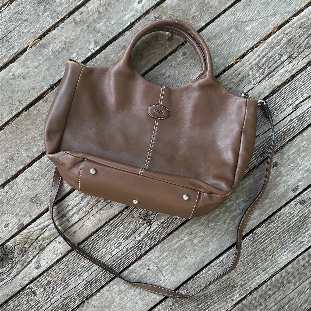 Tod's Brown Leather Tote with Luxurious Finish